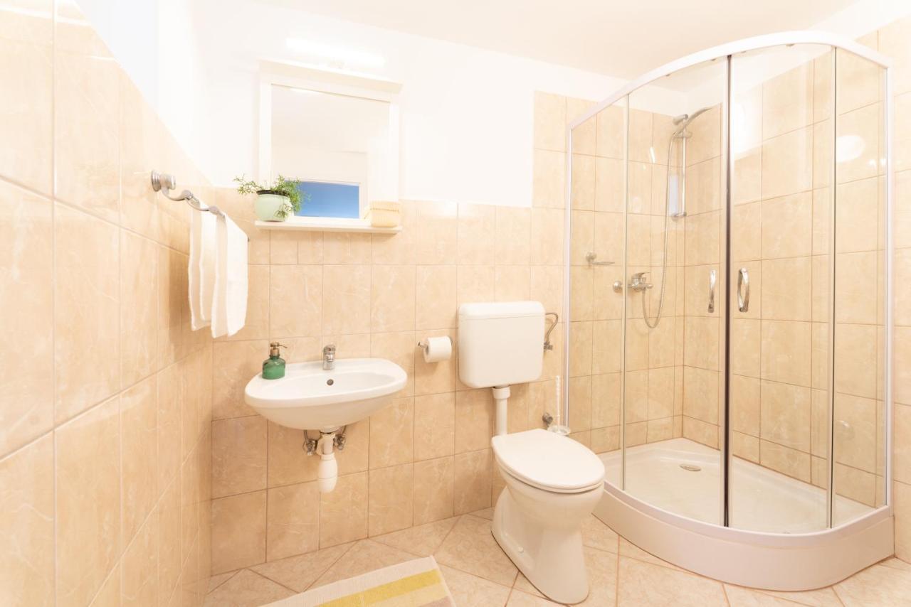 Menta Porta Apartman Zengővárkony Kültér fotó